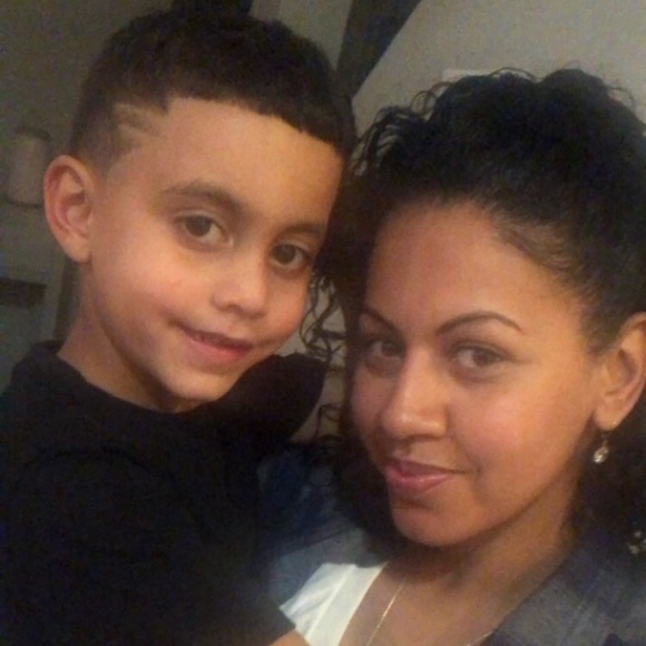 Meet your Posher, Janey - Picture 3 of 4